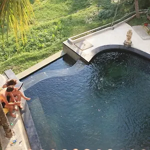 2* Pensión Dewa House Bisma